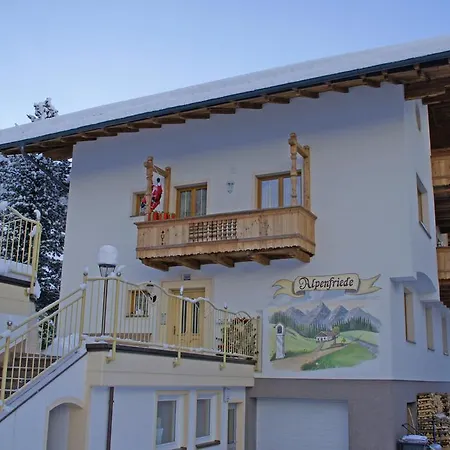 Haus Alpenfriede Apartment *