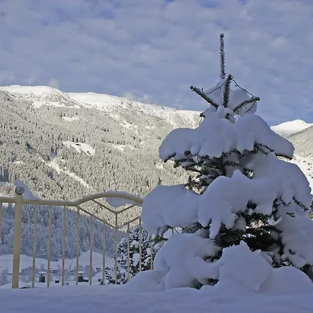 Haus Alpenfriede Apartment *